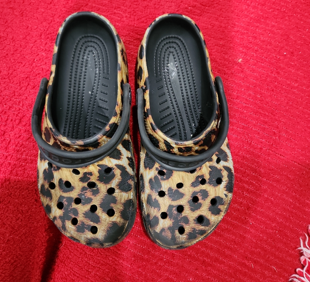 CROCS Kids Leopard Print Sandals